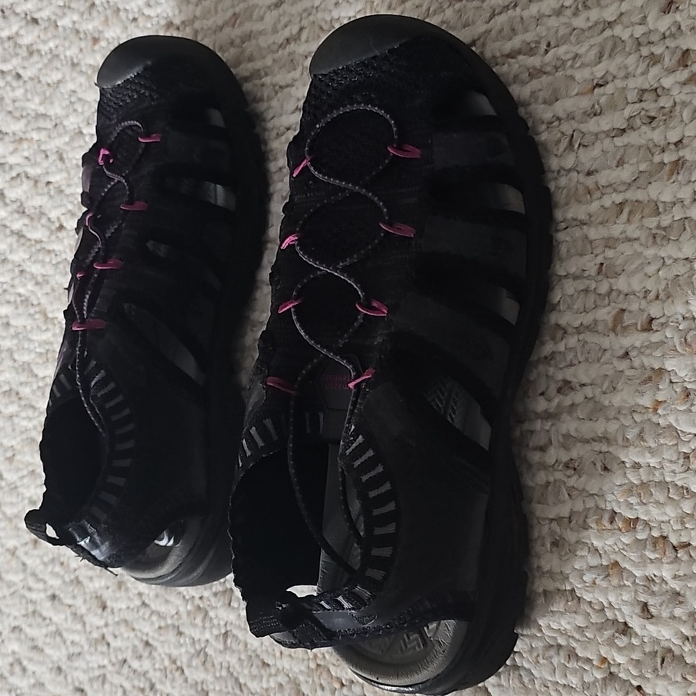 Womens Hiking Sandals SZ 6.5 - Picture 2 of 4